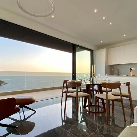 New&luxury With An Outstanding View - Bombii Blue Apartment *