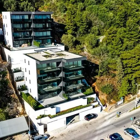 New&luxury With An Outstanding View - Bombii Blue Apartment *