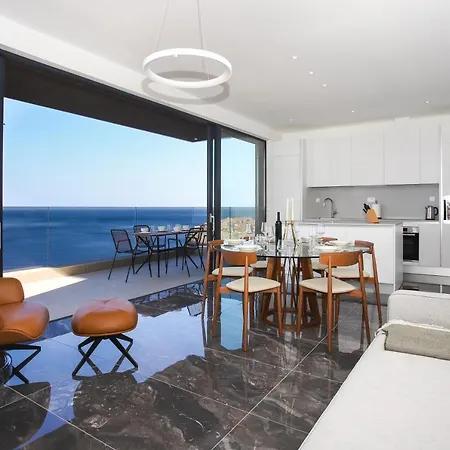 New&luxury With An Outstanding View - Bombii Blue Apartment *